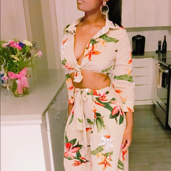 Flower Pants Set - Picture 1 of 3